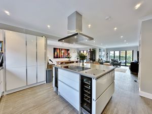 Photo 7- click for photo gallery